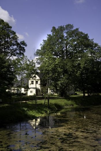 Zesp� Dworsko-Parkowy w S�odkowie z XIX wieku