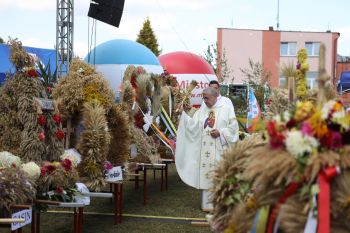 Do�ynki Gminno-Miejsko-Parafialne w Kowalach...