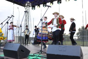 Do�ynki Gminno-Miejsko-Parafialne w Kowalach...