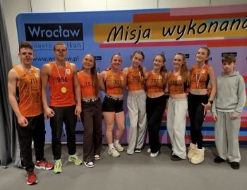 Zawodnicy UKS Sprinter S�odk�w na Halowych...